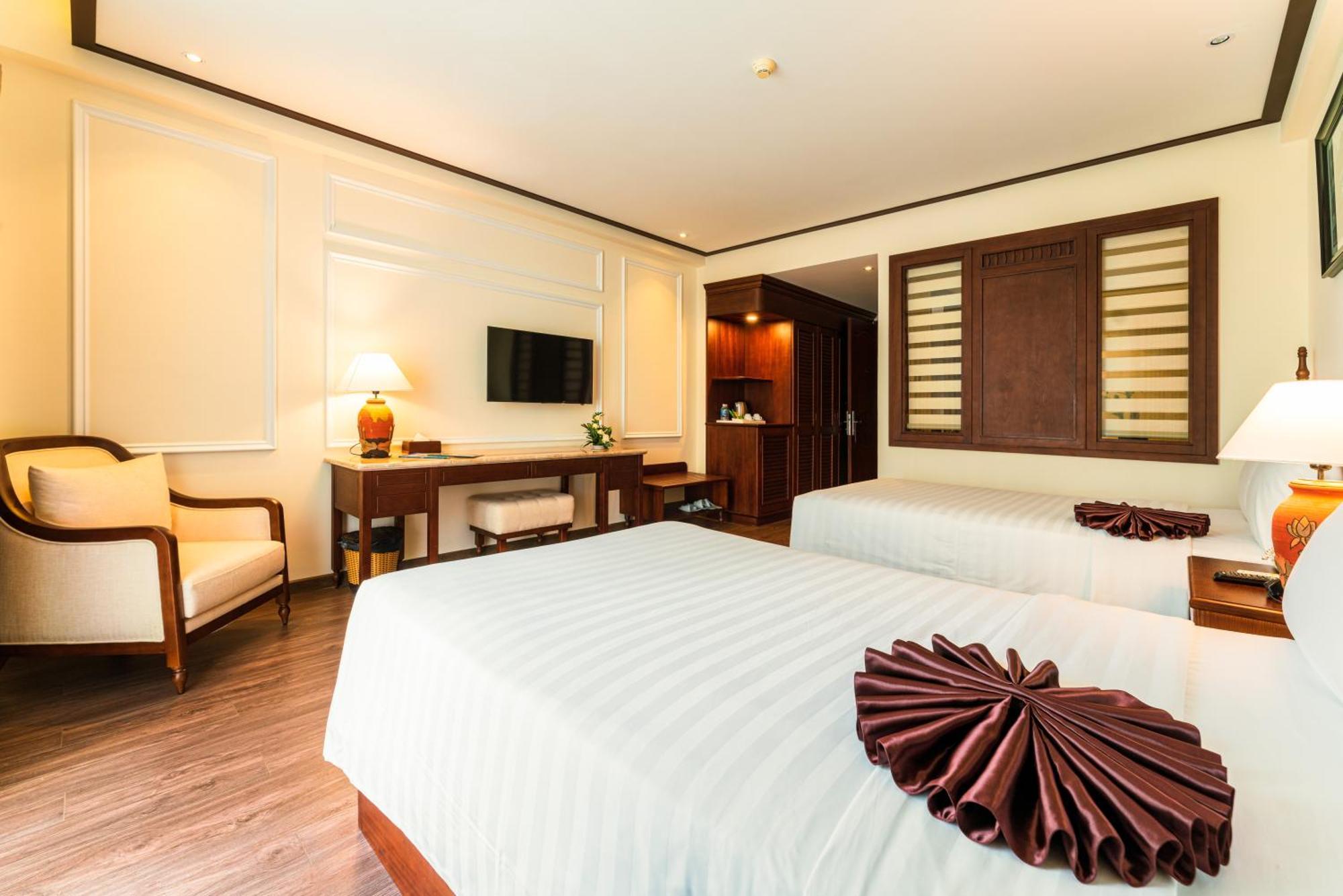 จัน เวียน ดอง Hotel ญาจาง ภายนอก รูปภาพ